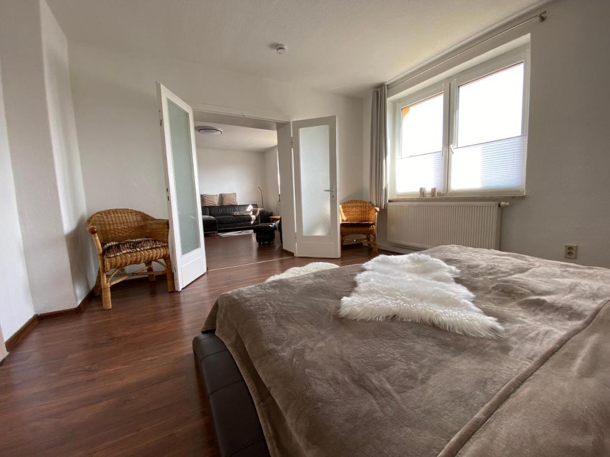 Elsterheide Gelbes Haus Seenland Ferienwohnungen Xl מראה חיצוני תמונה
